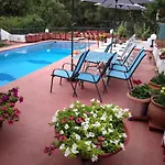 Βίλα In Panorama, Thessaloniki, With A Swimming Pool. Host: Mr. George
