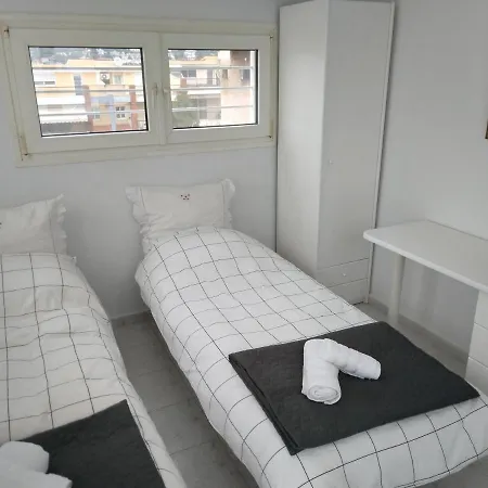 빌라 In Panorama, Thessaloniki, With A Swimming Pool. Host: Mr. George *