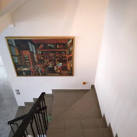 Villa In Panorama, Thessaloniki, With A Swimming Pool. Host: Mr. George *