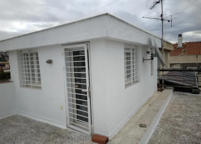 In Panorama, Thessaloniki, With A Swimming Pool. Host: Mr. George Vilă Salonic