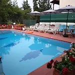 Villa In Panorama, Thessaloniki, With A Swimming Pool. Host: Mr. George Thessaloníki